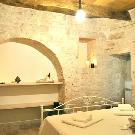Trulli Sciummo Relais Nocleg ze śniadaniem 4*