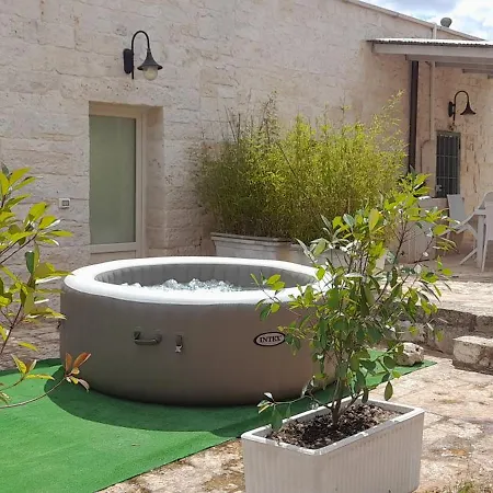 לינה וארוחת בוקר Trulli Sciummo Relais