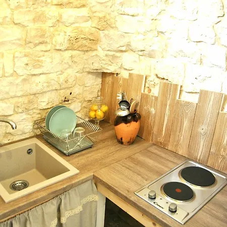 Bed & Breakfast Trulli Sciummo Relais 4*
