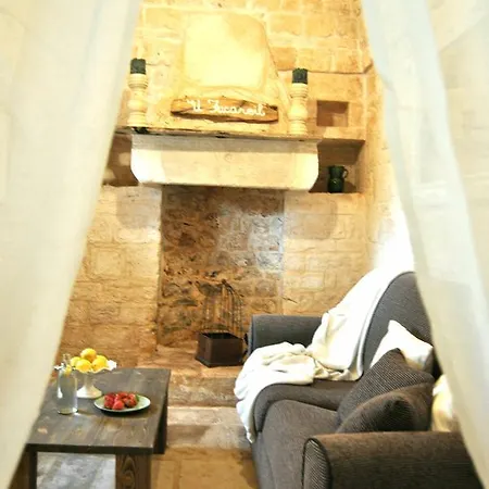 Trulli Sciummo Relais 4* אלברובלו