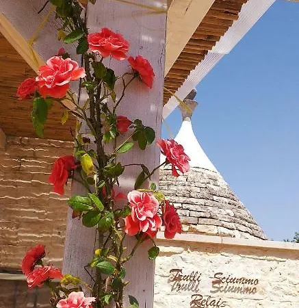 Trulli Sciummo Relais Bed and Breakfast